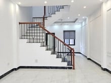 Hình ảnh Nhà 1ty9 (3,5T tầng*36m2)  Ngõ Ô TÔ TẢI cạnh Ủy ban, Chợ, Trường ĐH