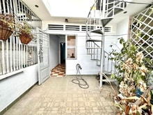 Hình ảnh Nhà đẹp vị trí đẹp. HXH  ngay bình thạnh DT46m 4 tầngg 5pn giá chỉ 7.9