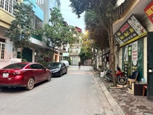 Hình ảnh Bán gấp! Nhà Cực ĐẸP 50 m2, sân Gôn LB, vỉa hè ô tô tránh, chỉ 8.9 tỷ.