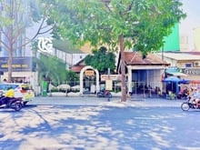 Hình ảnh Cho thuê nhà rộng làm nhà hàng đường Võ Thị Sáu, Quận 1
