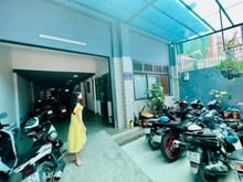 Hình ảnh Cho thuê nhà HXT quay đầu thoải mái,khu vực sầm uất đường D2