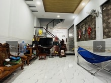Hình ảnh Nhà Đẹp Ở Ngay . 4 x 21 . Trệt Lầu . Oto Đậu cửa . Bán Gấp.