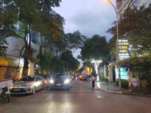 Hình ảnh Bán gấp! nhà mặt phố Ngọc Lâm, vỉa hè rộng, kinh doanh, 69m, chỉ 14.5T