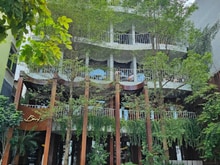 Hình ảnh Cho thuê nhà MP Nguyễn Đình Thi, Tây Hồ. MT: 12m, DT: 237m² x 2 tầng