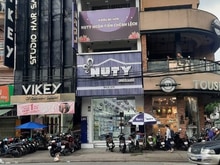 Hình ảnh Cho thuê nhà 3 tầng MT Quốc Hương, P. Thảo Điền, Q.2 – 366m2 - 40tr TL