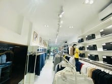 Hình ảnh Cho thuê nhà 1 trệt 2 lầu 7m mặt tiền đường 30.4 ngay vòng xoay Biên H