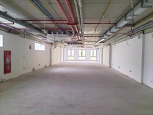 Hình ảnh Cho thuê MBKD phố Thi Sách-DT 400m-MT 8m