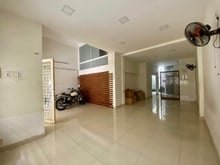 Hình ảnh Nguyên Căn Ngang 8m 2 Lầu Nguyễn Cửu Vân, Bình Thạnh