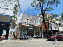 Hình ảnh Phù hợp showroom, hơn 900m2 - sàn trống suốt - số 197 Nguyễn TMKhai Q1