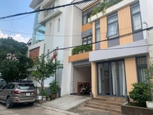Hình ảnh Nhà 3 tầng cực đẹp còn mới DT lớn:7,6 x 20m ngay TT Quận 2. Giá: 14 tỷ