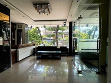 Hình ảnh Căn Hộ Đg Ông Ích Khiêm, Dt 84m2, Nhà 7 Tầng, Đg 5m, Giá 8,9 Tỷ.