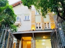 Hình ảnh Biệt thự 3 Tầng Góc 2MT Nguyễn Văn Hưởng,Thảo Điền,DT 10x21m, giá 55tr