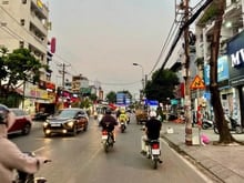 Hình ảnh Bán Mặt Tiền Ngay Phan Đăng Lưu, 8x30m, cn 233m2, 2 Lầu,
