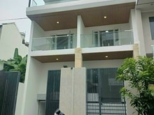 Hình ảnh Xô Viết Nghệ Tĩnh, góc D2. DT (8x21m) 4 tầng sân thượng. Chỉ 22.5 tỷ