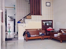 Hình ảnh Ngộp Bank - Giảm 2 Tỷ - Nhà 3 tầng - Ngang 5m - Đường ô tô thông.