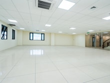 Hình ảnh Toà Nhà Mặt Tiền Đường Trường Sơn- DT: 3.300 m2- Giá thuê: 41.000$ /th