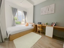 Hình ảnh Siêu phẩm 2PN gần cầu Khánh Hội ban công thoáng đầy đủ nội thất xịn