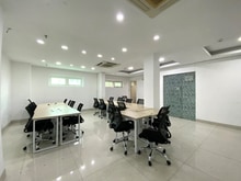 Hình ảnh Chính chủ cho thuê sàn VP 60m2 ngay sát quận 1 có sẵn bàn ghế