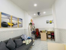 Hình ảnh Nhà 2 tầng sạch đẹp kiên cố vào ở ngay Đường 19 Linh Chiểu Thủ Đức