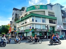 Hình ảnh Cho thuê căn góc 2 MT đường Hai Bà Trưng, Q.1 (8m x 25m - 3 Tầng TM)