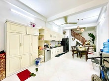 Hình ảnh Bán nhà Lạc Long Quân, trung tâm Tây Hồ, ô tô vào nhà, 53m2, 7,5 tỷ