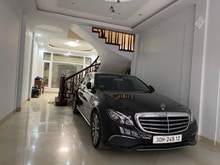 Hình ảnh Bán nhà hoàng quốc việt - phân lô 100m / hơn 100 triệu / m - sát phố