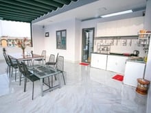 Hình ảnh 🏠 CĂN HỘ DỊCH VỤ 1PN – Bancol + bếp to hơn cái phòng :)))))