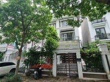 Hình ảnh Cho thuê biệt thự Nam Cường, Hoàng Quốc Việt, 220m2, 1 hầm, 4 nổi, TM