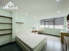 Hình ảnh Chính Chủ Cho Thuê Studio Full Nội Thất Cửa Sổ lớn Gần Sân Bay