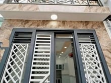 Hình ảnh Cần bán căn nhà hẻm Nguyễn Khoái Q4 31m2 1tỷ650 sổ sẵn sang