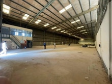 Hình ảnh Cho thuê 1600m2 kho Sát Phạm Văn Đồng,Linh Tây,Thủ Đức