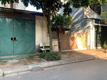 Hình ảnh Bán nhà đang cho thuê 12 triệu / tháng mặt phố Nguyễn Văn Hưởng