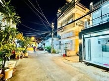 Hình ảnh Nhà Mặt Tiền Đường Nguyễn Duy Q8,  Căn Góc, Full nội thất.