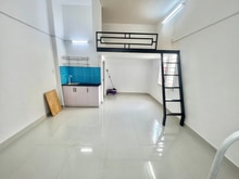 Hình ảnh Trống 1 phòng có ban công, nội thất cơ bản gần trường Hutech, GTVT