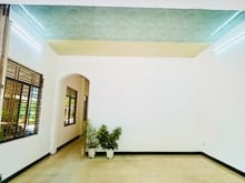Hình ảnh Cho thuê mặt bằng 2 mặt tiền gần Hồ Xuân Hương