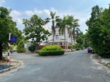Hình ảnh Bán Biệt Thự Nam Thông 1 Căn Góc Có Hồ Bơi Tại Phú Mỹ Hưng Quận 7