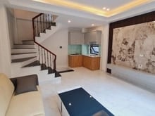 Hình ảnh Bán nhà đẹp, mới tại Thạch Bàn, Long Biên 31m2, 6 tầng oto vào nhà