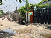 Hình ảnh BÁN NHÀ: Mặt tiền đường Võ Văn Hát, Long Trường, Q9