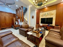 Hình ảnh Bán nhà Thái Thịnh- Đống Đa, ở ngay, gần phố, 3 gác tránh, 40m*6 tầng.