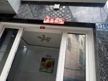 Hình ảnh Cho thuê nhà nguyên căn chợ Tân Định 4x20 thích hợp kinh doanh mua bán