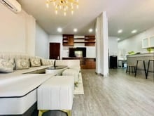 Hình ảnh Cho Thuê PENHOUSE 45m2 Cao Cấp Quận 1 - Gần Phố Bùi Viện