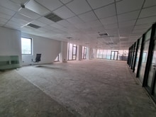 Hình ảnh Văn phòng đường Nguyễn Hữu Thọ, khu vực sầm uất, liên hệ THUENHANHHON