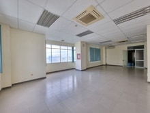 Hình ảnh Văn phòng đường Hải Phòng, trung tâm, diện tích 62m2, LH THUENHANHHON