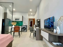 Hình ảnh Căn Hộ Ban Công Full Nội Thất Cửa Sổ Lớn Tách Bếp Etown Cộng Hòa