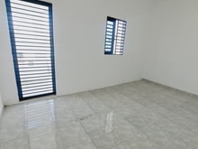 Hình ảnh Nhà Mới Ở Ngay Hẻm Ô Tô Đường Chiến Lược, 4 Tầng, Sổ Hồng Hoàn Công Đầ