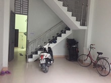 Hình ảnh Cho thuê nhà 3 tầng đường oto Nguyễn Văn Thoại gần biển - 12tr/tháng