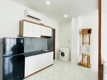 Hình ảnh Căn Hộ Penhouse Full Nội Thất Có Ban Công. Tọa Lạc Tại Q1