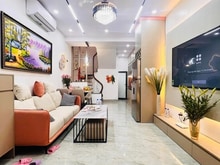 Hình ảnh cực phẩm lô góc _ o tô dừng đỗ ngày đêm _ cách mặt phố vài bước chân