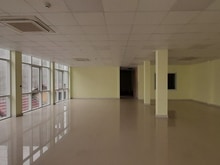 Hình ảnh Văn phòng đẹp đường Ngô Gia Tự, khu vực đông đúc, liên hệ THUENHANHHON