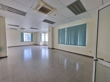 Hình ảnh Văn phòng cho thuê đường Hải Phòng, diện tích 62m2, LH THUENHANHHON